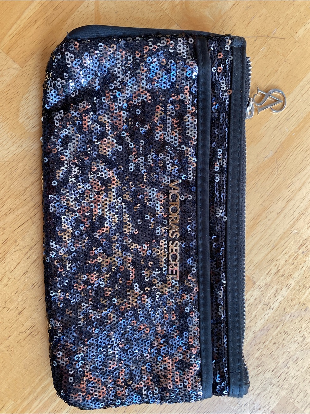 V ! Victoria’s Secret black cosmetic bag